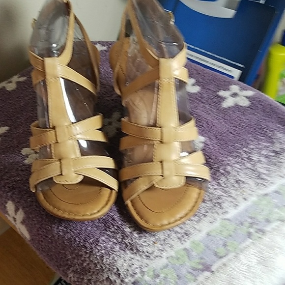 Crown by Born Shoes - Crown by Born sandles
